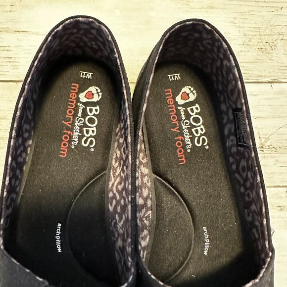 Women's Bobs Black Flats - Picture 6 of 6